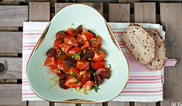 tomatsalat med chorizo