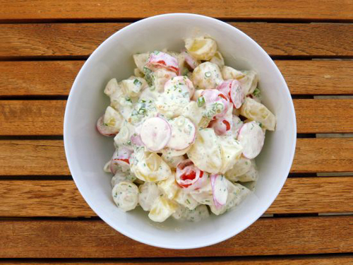 kartoffelsalat-til-grill dansk potetsalat