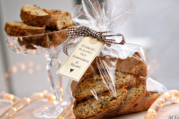 stjernebiscotti_1 biscotti med stjerneanis og pekannøtter