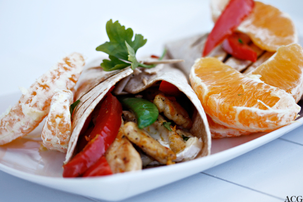 Kyllingwraps med appelsinbåter