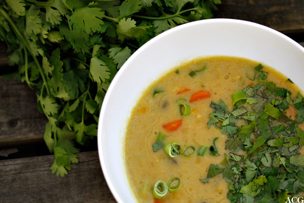 linsesuppe med erter og kokosmelk