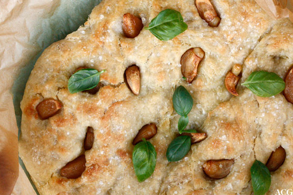 Hvitløksfoccacia
