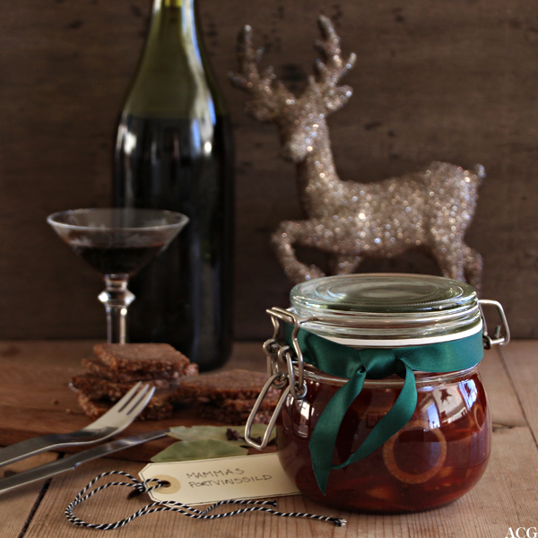 sild med portvin og tomatsaus