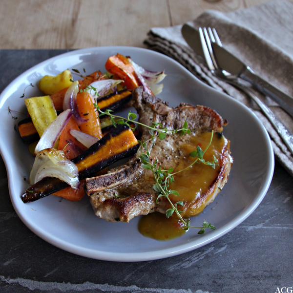 Kotelett med grønnsaker og mangosaus