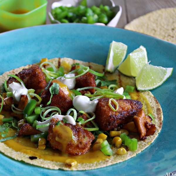 tacolefse med toskebiter, kantareller, mais og mangosaus