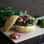 Lammeburger med myntegelé