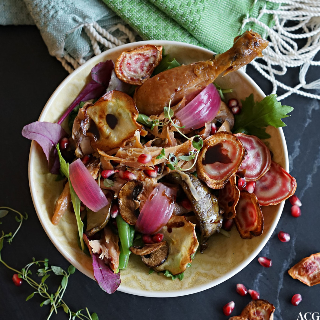 salat med kyllinconfit og rotgrønnsaker