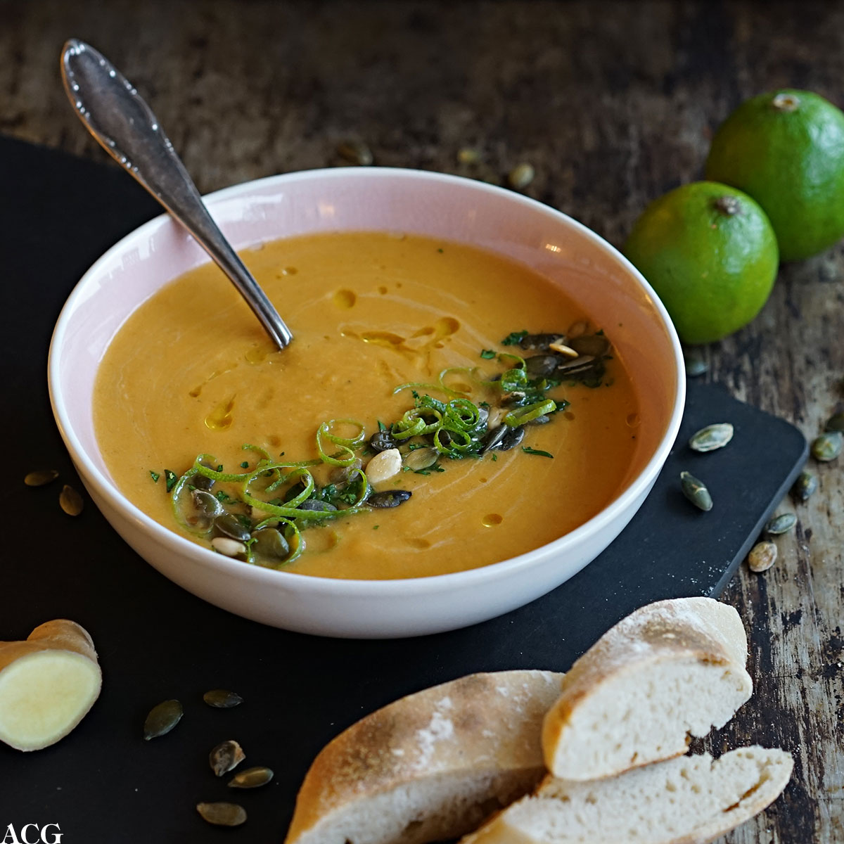 gresskarsuppe med rød curry og ingefær