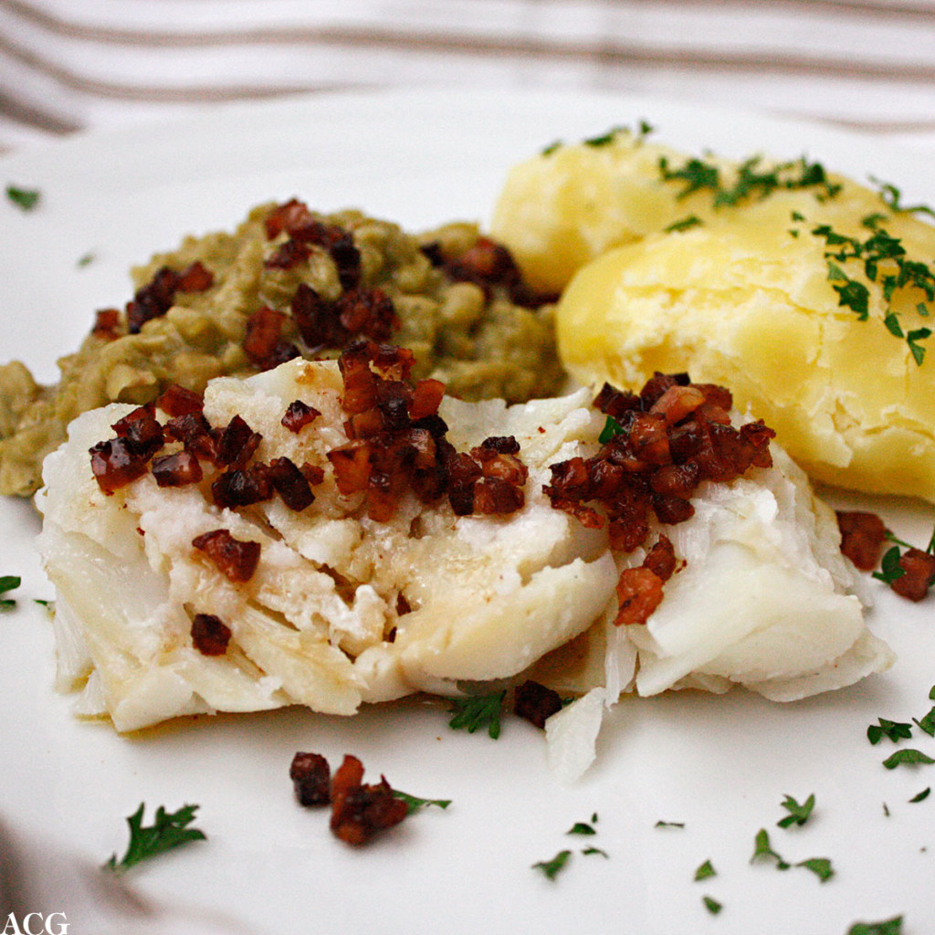 lutefisk med bacon og ertestuing