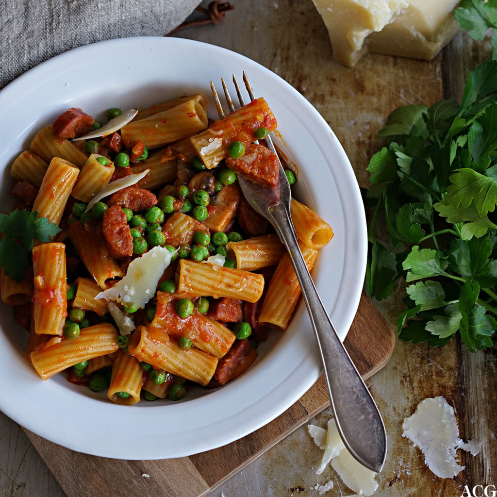 one pot pasta med chorizo og ajvar