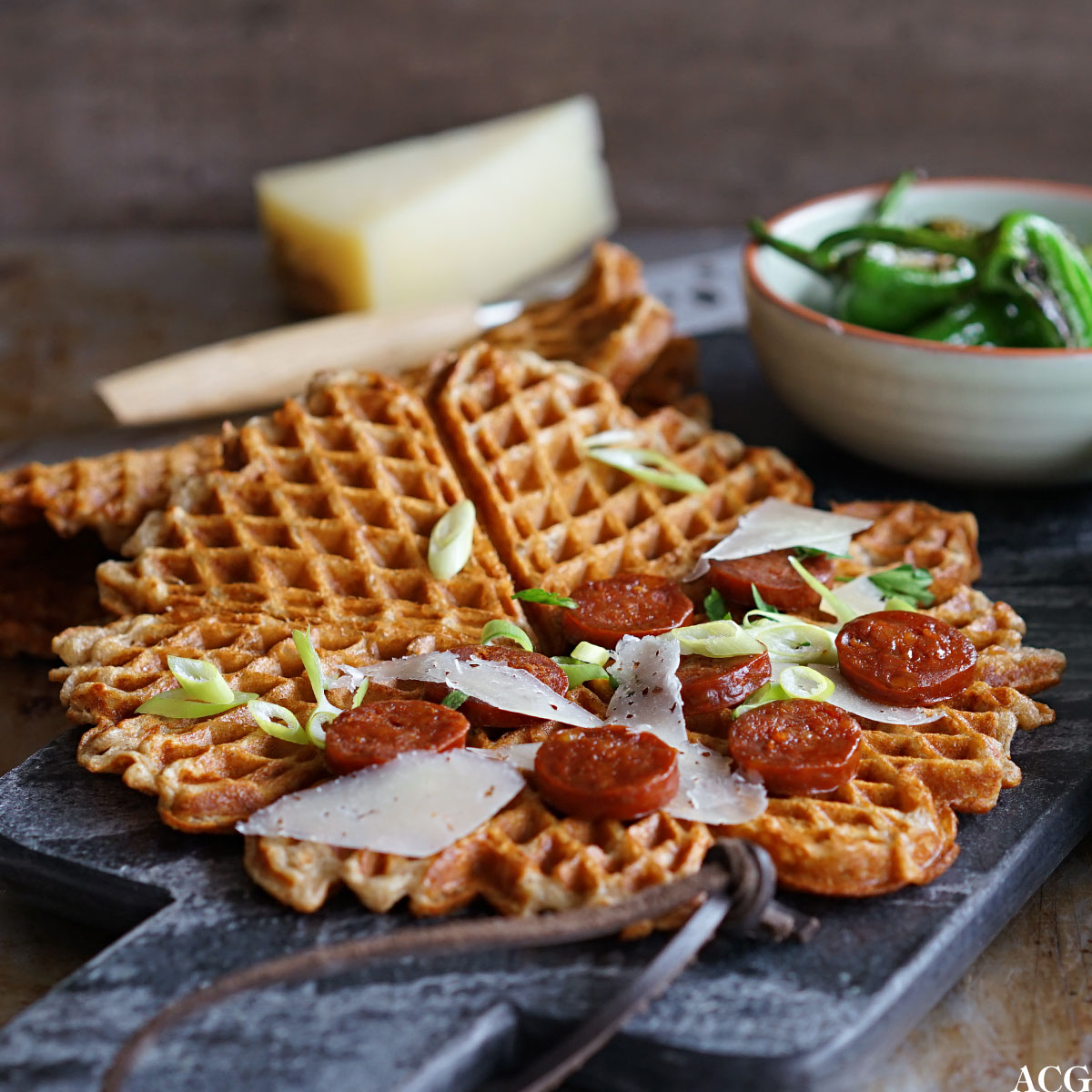 vafler med chorizo og manchego