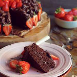 sjokoladekake med jordbær