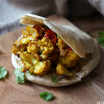 Spicy blomkål i pitabrød