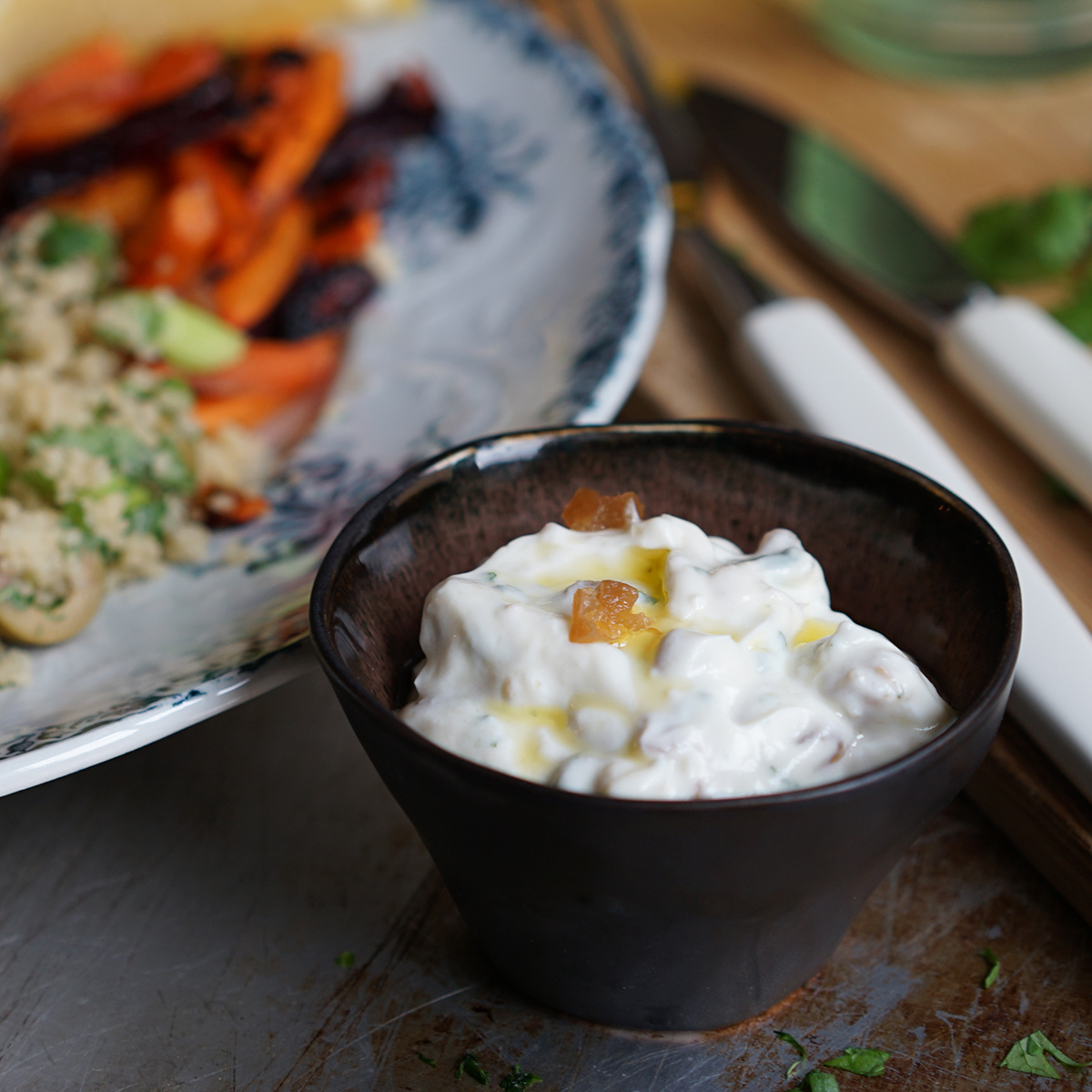 yoghurtdressing med syltede sitroner