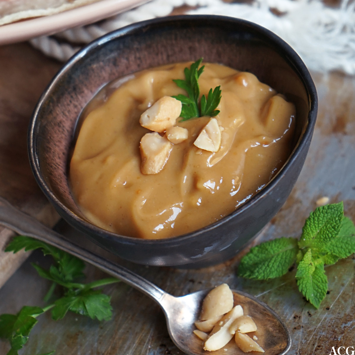 tykk peanøttdressing
