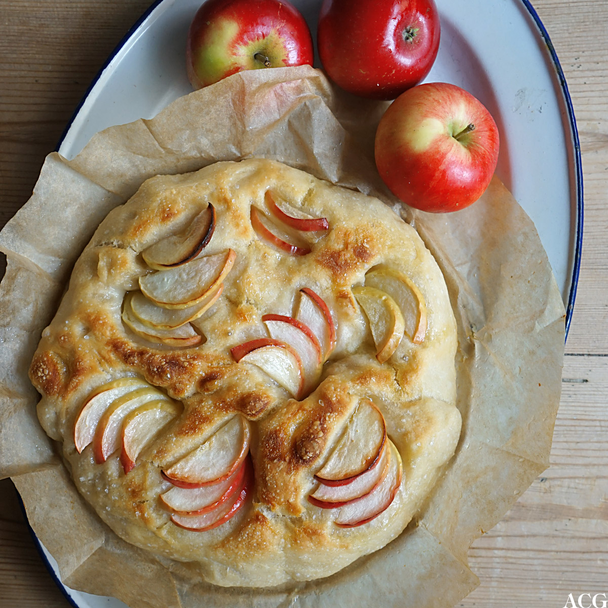 focaccia med norske epler