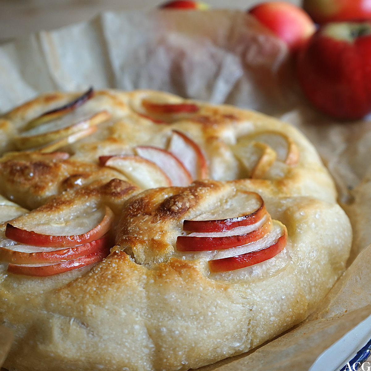 focaccia med epleskiver